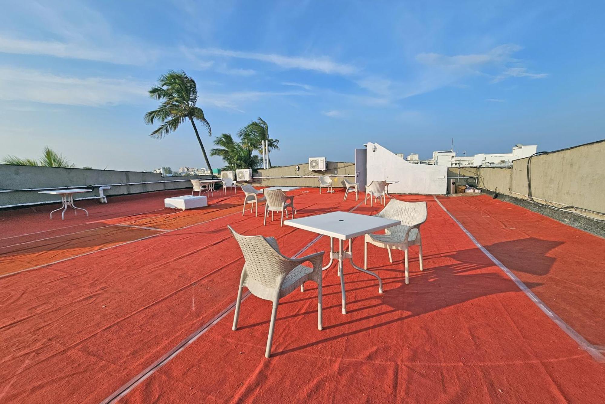 Le Colonial Suites Pondicherry Exterior photo